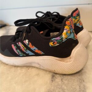 Adidas cloud foam cloudfoam gym shoe sneakers